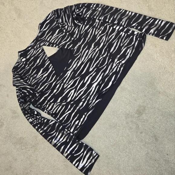 Cropped long sleeve top - Picture 5 of 8